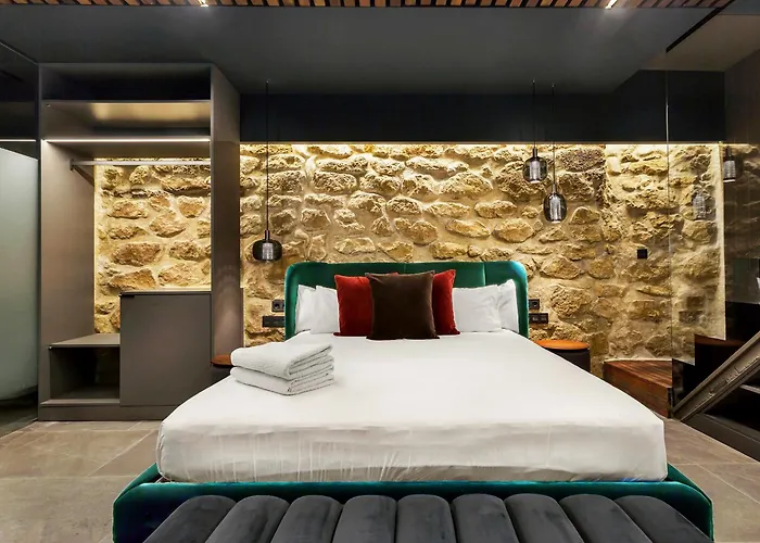 Luxury Evolution Rooms